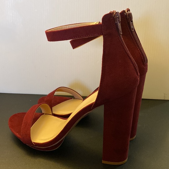 Women's High Chunky Heel Buckle Ankle Strap Sandals - Picture 7 of 9